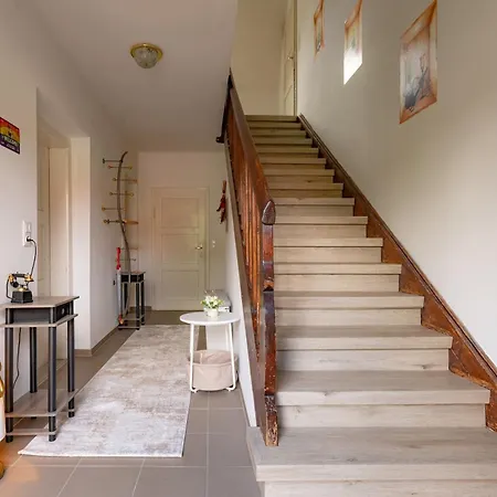 Dom wakacyjny Tamliving Mountain House 3br Comfort Wifi Tv